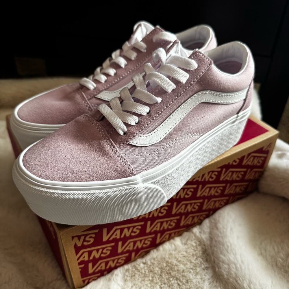 Vans Pink and White Old Skool Sneakers Stac